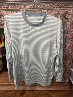 Patagonia Men's Long Sleeve Crew in stripes, see second pic